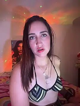 Snapshot of tamysweet_02 chatting on July 8, 10:32 pm tamysweet 02 online show from July 8, 10:32 pm