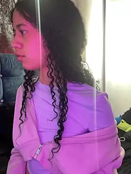 jadee8 online show from March 27, 8:43 pm