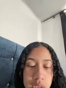 jadee8 online show from April 30, 7:21 pm