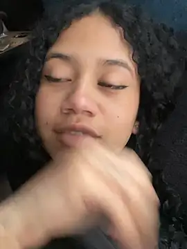 jadee8 online show from March 22, 7:15 pm