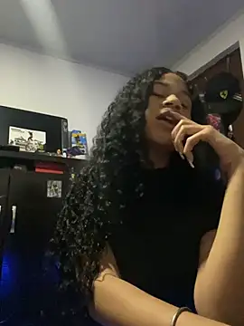 jadee8 online show from April 10, 2:18 am