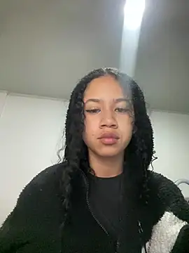 jadee8 online show from March 22, 2:37 am