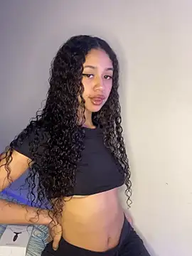 jadee8 online show from December 4, 10:20 pm