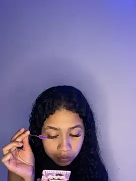 jadee8 online show from February 11, 11:15 pm