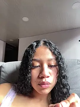 jadee8 online show from January 31, 8:40 pm