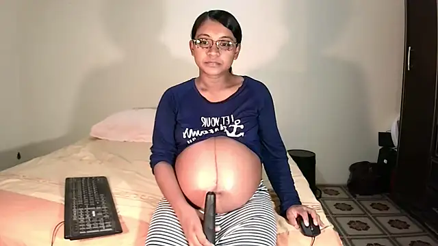 indiansweetflava online show from May 13, 6:59 pm