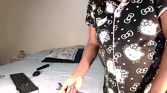 indiansweetflava online show from March 13, 5:01 am