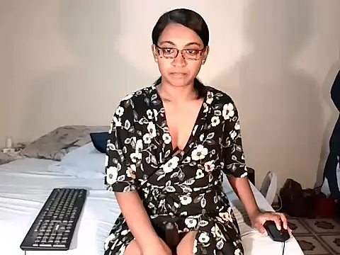 Snapshot of indiansweetflava chatting on November 11, 6:47 pm indiansweetflava online show from November 11, 6:47 pm