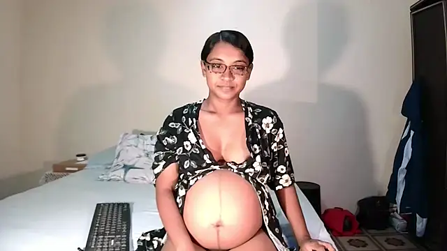 indiansweetflava online show from March 31, 4:58 am