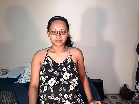 indiansweetflava online show from February 5, 5:14 am