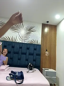 Sweet vicky hot online show from May 8, 7:06 pm