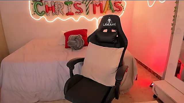 sara doll77 online show from December 19, 12:36 am