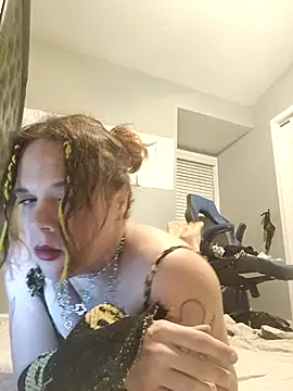 Snapshot of Kiami_Noara chatting on September 10, 6:34 am Kiami Noara online show from September 10, 6:34 am