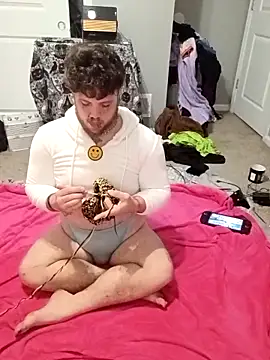 Snapshot of Kiami_Noara chatting on February 9, 4:21 am Kiami Noara online show from February 9, 4:21 am