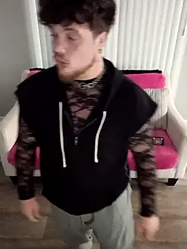 Snapshot of Kiami_Noara chatting on February 24, 2:01 am Kiami Noara online show from February 24, 2:01 am