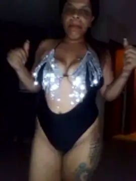 Esperanza 13 online show from May 9, 2:59 am