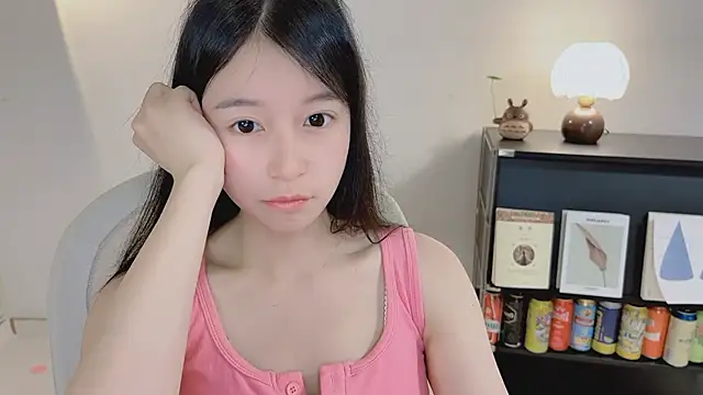 Onechestnut online show from April 28, 5:12 am