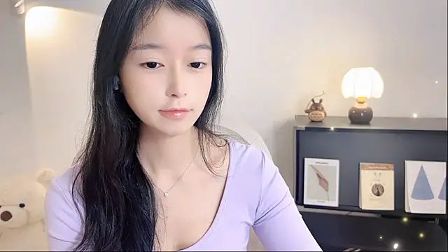 Snapshot of Onechestnut chatting on November 7, 7:13 am Onechestnut online show from November 7, 7:13 am