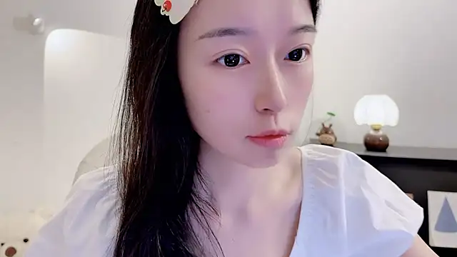 Snapshot of Onechestnut chatting on November 20, 6:36 am Onechestnut online show from November 20, 6:36 am