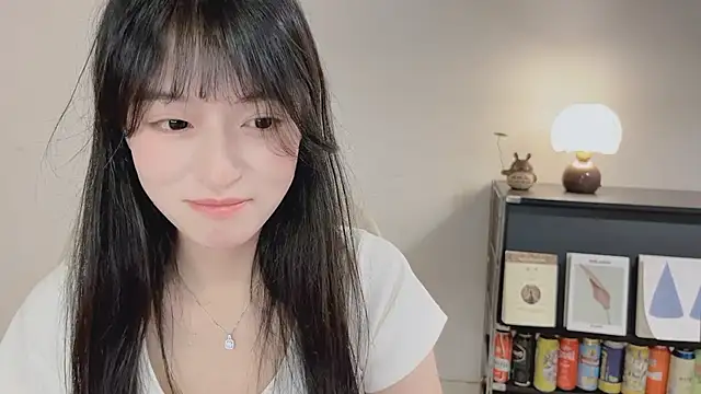 Onechestnut online show from May 16, 1:10 pm
