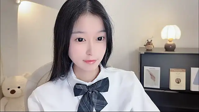 Snapshot of Onechestnut chatting on October 27, 5:30 am Onechestnut online show from October 27, 5:30 am