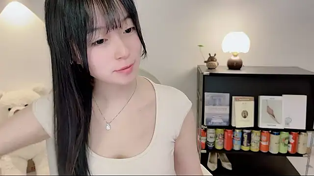 Snapshot of Onechestnut chatting on June 25, 5:12 am Onechestnut online show from June 25, 5:12 am