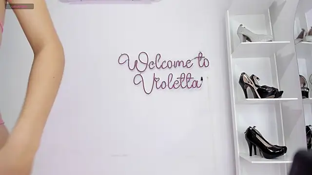 violetta pretty online show from May 25, 8:07 pm
