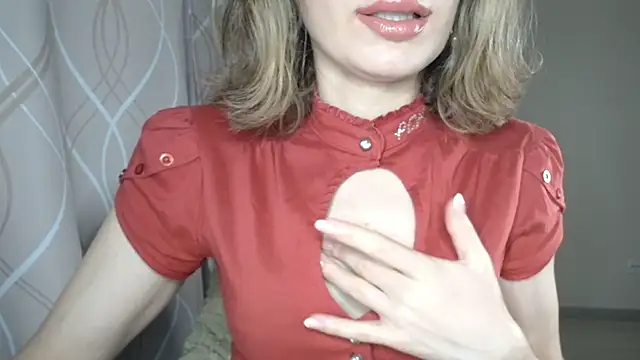 Snapshot of miss__Sophie chatting on November 27, 9:43 am miss Sophie online show from November 27, 9:43 am