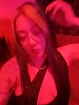 Snapshot of Dulcedeanis chatting on November 6, 3:21 am Dulcedeanis online show from November 6, 3:21 am