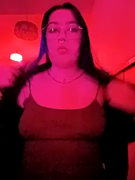 Snapshot of Dulcedeanis chatting on September 13, 2:44 am Dulcedeanis online show from September 13, 2:44 am