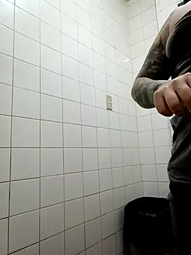 Snapshot of Dulcedeanis chatting on October 3, 5:31 am Dulcedeanis online show from October 3, 5:31 am