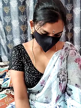 Lalitha-1995 online show from March 27, 6:11 am