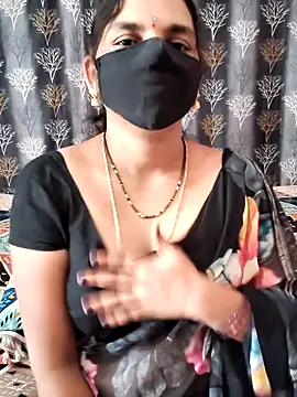 Snapshot of Lalitha-1995 chatting on June 17, 5:51 am Lalitha-1995 online show from June 17, 5:51 am