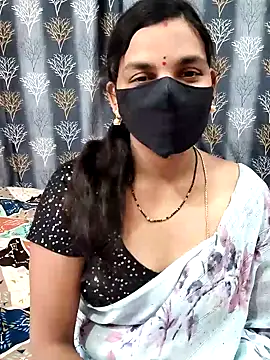 Snapshot of Lalitha-1995 chatting on June 23, 5:49 am Lalitha-1995 online show from June 23, 5:49 am