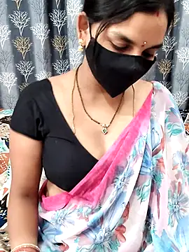 Snapshot of Lalitha-1995 chatting on June 8, 8:04 am Lalitha-1995 online show from June 8, 8:04 am