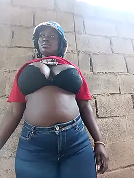 Snapshot of Angel_price chatting on February 24, 8:37 am Angel price online show from February 24, 8:37 am