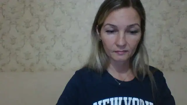 sweetriki online show from November 18, 6:55 pm