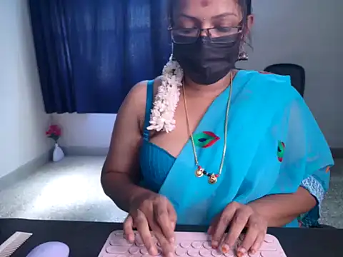 Snapshot of Anjalistar chatting on September 12, 4:12 am Anjalistar online show from September 12, 4:12 am