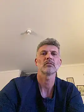 max219 online show from December 3, 7:35 pm