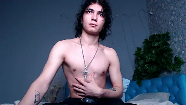 Snapshot of _Dickkie_ chatting on September 19, 10:14 pm Dickkie online show from September 19, 10:14 pm