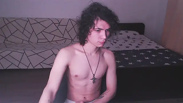 Snapshot of _Dickkie_ chatting on October 4, 11:28 pm Dickkie online show from October 4, 11:28 pm
