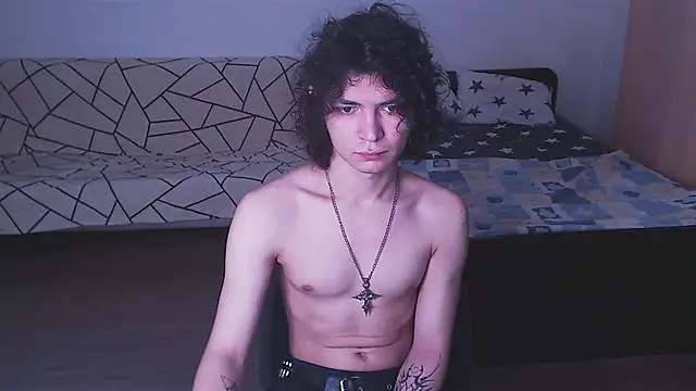 Snapshot of _Dickkie_ chatting on September 28, 12:28 am Dickkie online show from September 28, 12:28 am