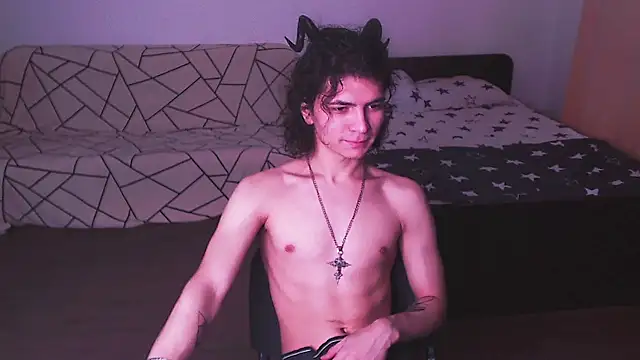 Snapshot of _Dickkie_ chatting on October 17, 10:33 pm Dickkie online show from October 17, 10:33 pm