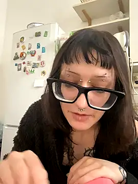 severingratty online show from November 18, 9:34 am