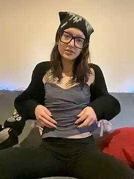 severingratty online show from February 6, 9:49 am