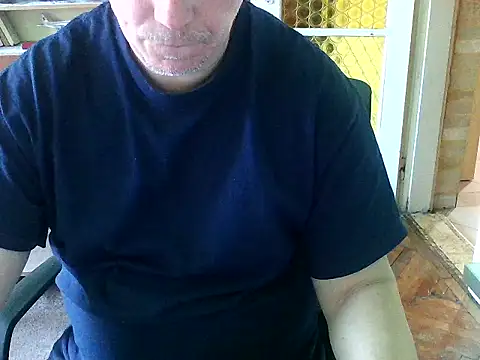 Snapshot of zee06 chatting on May 3, 11:04 am zee06 online show from May 3, 11:04 am