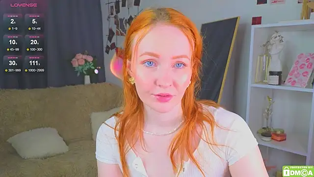 JoyceJones online show from October 23, 7:34 pm