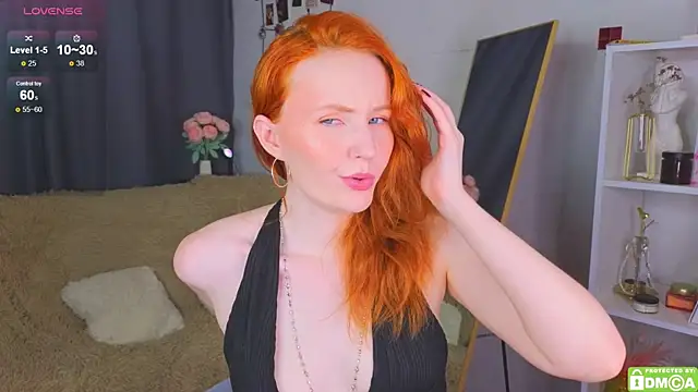 Snapshot of JoyceJones chatting on September 21, 7:08 pm JoyceJones online show from September 21, 7:08 pm