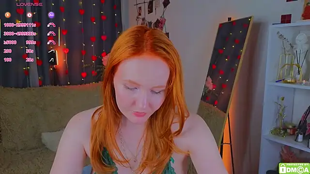 JoyceJones online show from February 16, 9:13 pm