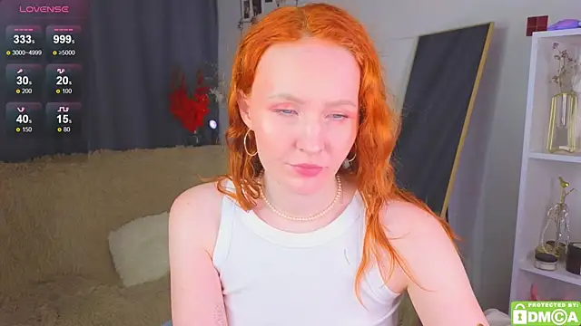 Snapshot of JoyceJones chatting on September 12, 7:02 pm JoyceJones online show from September 12, 7:02 pm